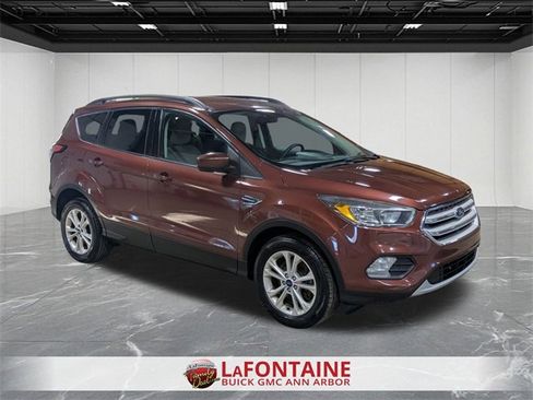 Used 2018 Ford Escape SE image 7