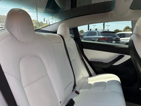 Used 2018 Tesla Model 3 AWD/4WD image 23