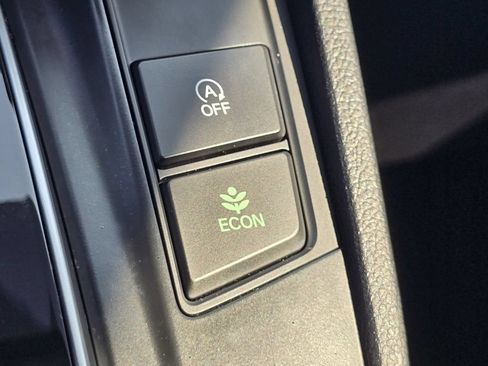 Used 2021 Honda CR-V EX image 8
