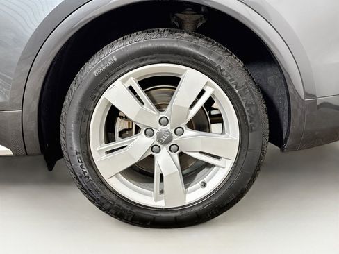 Used 2018 Audi Q5 2.0T Premium Plus AWD/4WD image 30