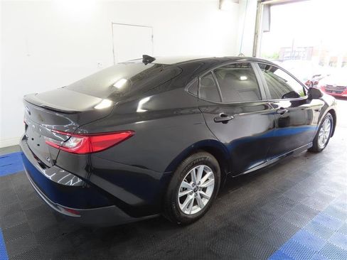 Used 2025 Toyota Camry LE w/ Convenience Package FWD image 11