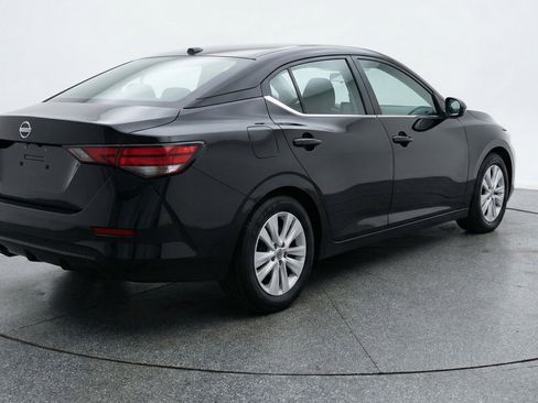 Used 2025 Nissan Sentra S image 9