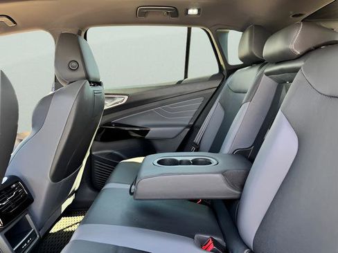 Used 2023 Volkswagen ID.4 Pro S image 15