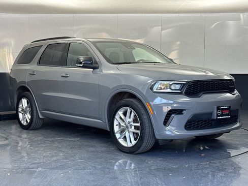 Used 2024 Dodge Durango GT image 1