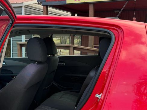 Used 2015 Chevrolet Sonic LT image 8