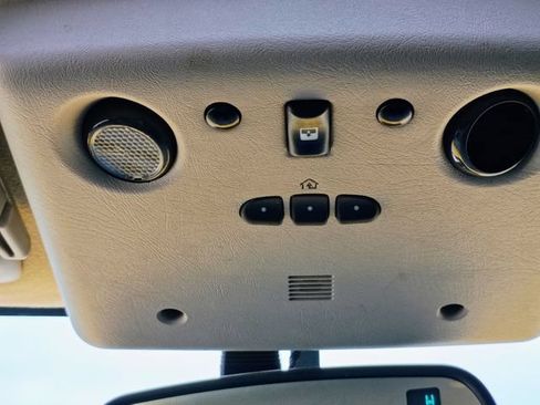Used 2005 HUMMER H2 w/ Preferred Equipment Group AWD/4WD image 45
