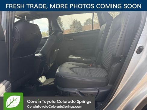 Used 2025 Toyota Highlander XSE image 10
