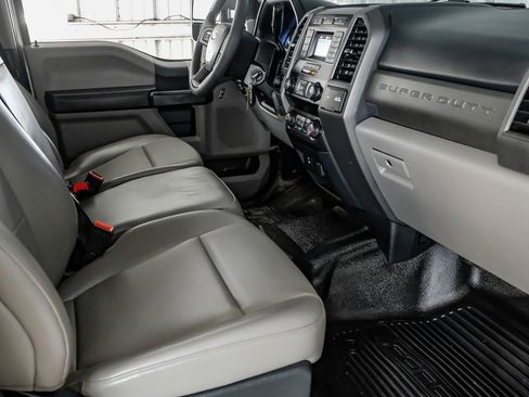 Used 2020 Ford F250 XL w/ Power Equipment Group AWD/4WD image 12