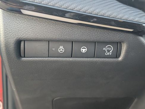 Used 2025 Nissan Kicks SR w/ SR Premium Package FWD image 23