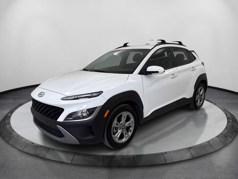 Used 2023 Hyundai Kona SEL FWD image 1