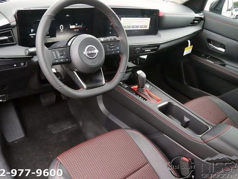 New 2025 Nissan Kicks SR image 12