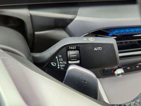 Used 2025 BMW 230i xDrive Coupe image 38