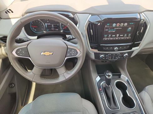 Certified 2019 Chevrolet Traverse LT FWD image 24