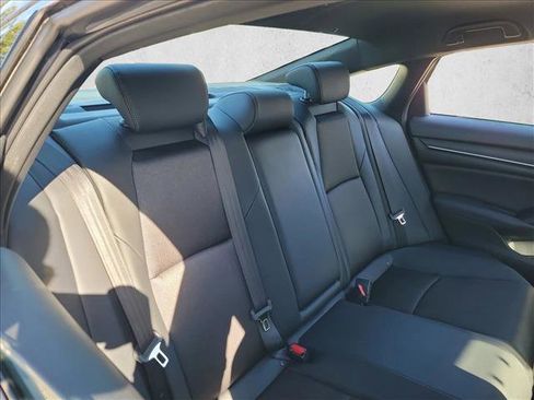 Used 2020 Honda Accord Sport image 16