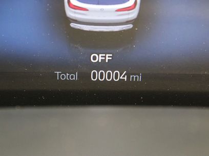 New 2026 BMW X5 xDrive40i w/ Climate Comfort Package