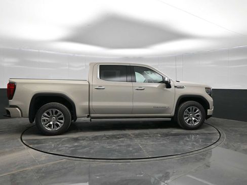 New 2026 GMC Sierra 1500 Denali w/ Technology Package image 9