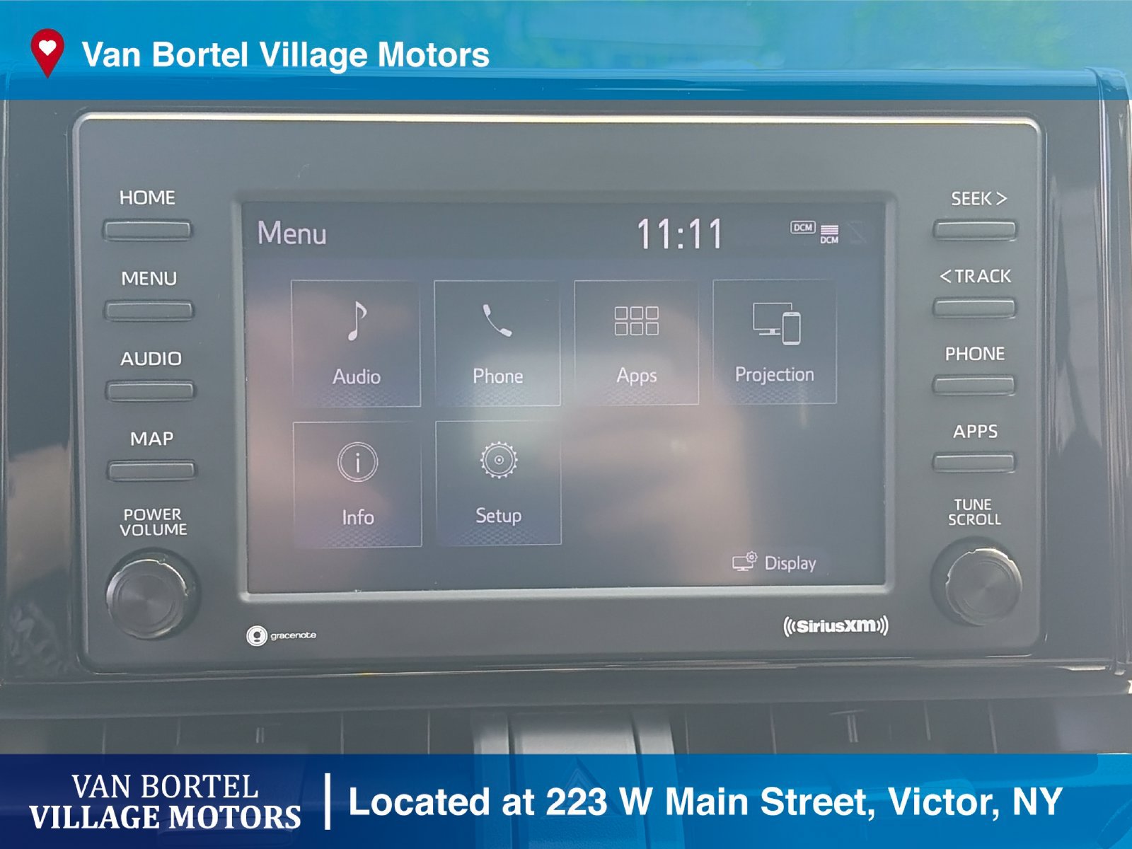 Used 2022 Toyota RAV4 LE AWD/4WD image 21