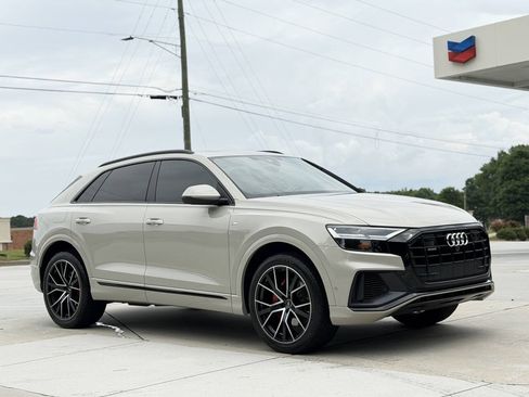 Used 2022 Audi Q8 Premium Plus AWD/4WD image 3
