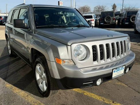 Used 2016 Jeep Patriot Latitude image 6