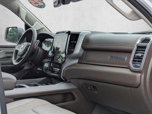 Used 2025 RAM 1500 Laramie AWD/4WD image 26