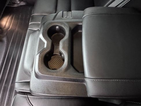 Used 2022 RAM 1500 Limited w/ Body-Colour Bumper Group image 32