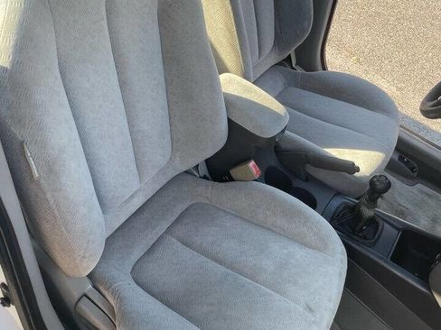 Used 2004 Hyundai Elantra GLS image 14