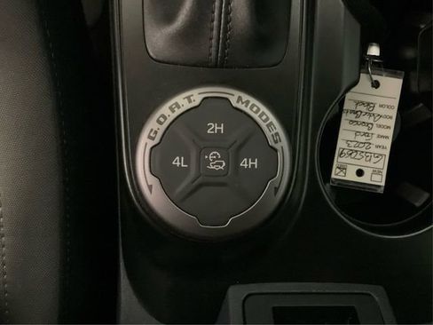 Used 2023 Ford Bronco Outer Banks image 27