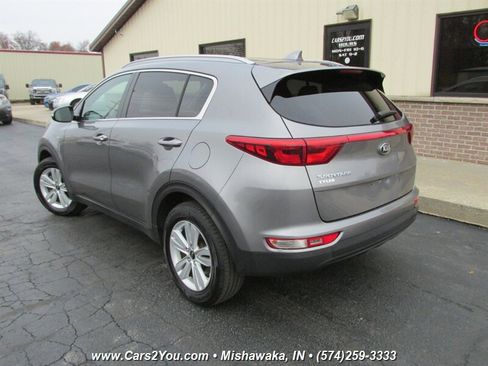 Used 2018 Kia Sportage LX w/ LX Technology Package image 5