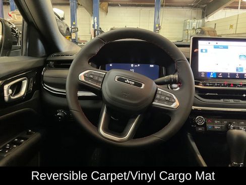 New 2025 Jeep Compass Trailhawk w/ Trailhawk Elite Group image 18