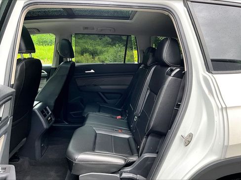 Used 2023 Volkswagen Atlas SEL R-Line AWD/4WD image 15