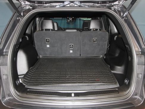 Used 2024 Jeep Grand Cherokee Altitude AWD/4WD image 40