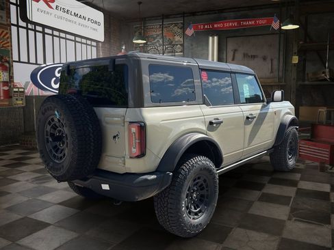 New 2026 Ford Bronco Badlands AWD/4WD image 6