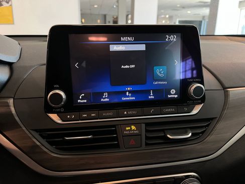 Used 2025 Nissan Altima 2.5 SV image 20