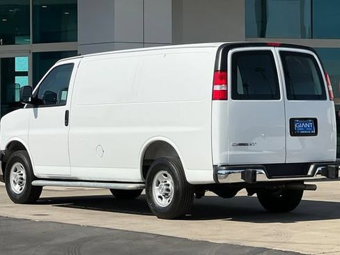 Used 2025 Chevrolet Express 2500 w/ Driver Convenience Package RWD image 6