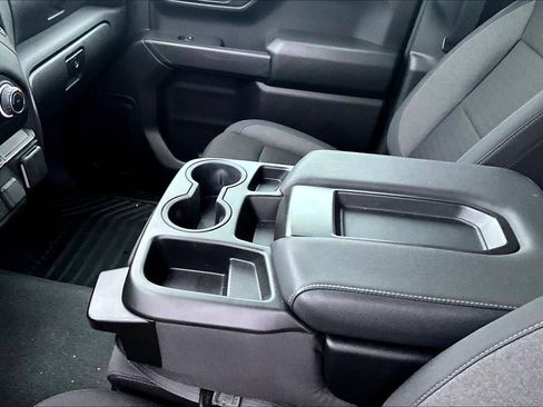 Used 2025 Chevrolet Silverado 1500 Custom image 15