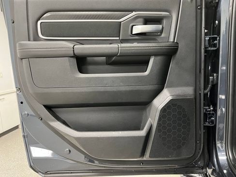 Used 2025 RAM 2500 Big Horn AWD/4WD image 42