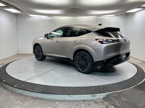 New 2026 Nissan Murano Platinum image 3