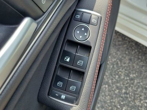 Used 2015 Mercedes-Benz CLA 250 4MATIC image 8