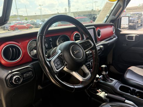 Used 2020 Jeep Gladiator Rubicon AWD/4WD image 34
