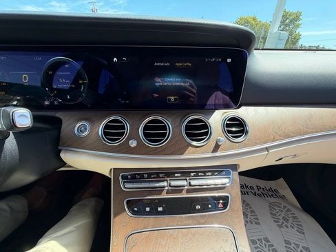 Used 2022 Mercedes-Benz E 350 4MATIC Sedan image 14