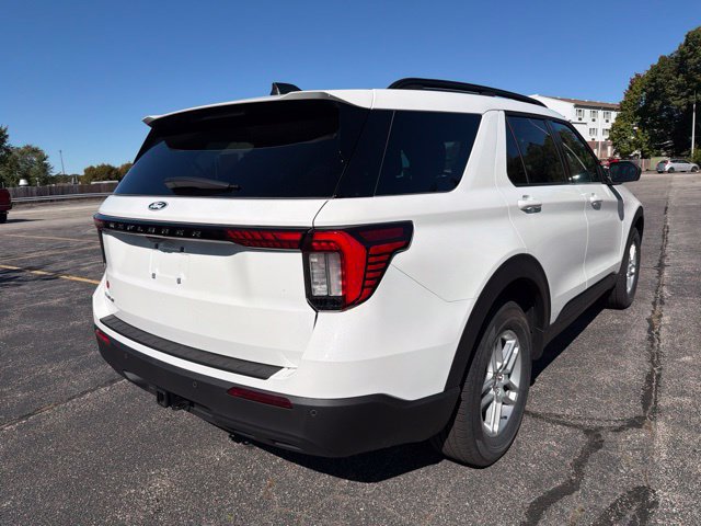 New 2027 Ford Explorer Active AWD/4WD image 3