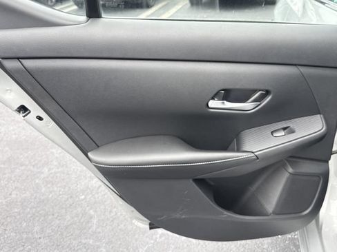 Used 2023 Nissan Sentra SV w/ All-Weather Package FWD image 9