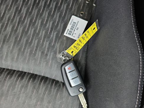 Used 2020 Nissan Rogue S FWD image 20