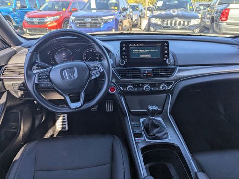 Used 2019 Honda Accord Sport image 16