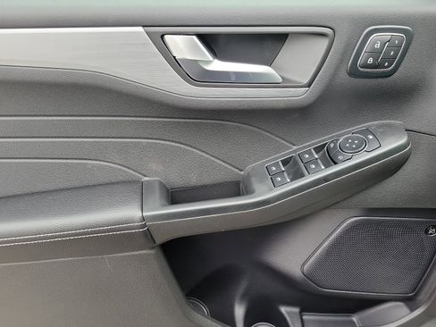 New 2024 Ford Escape SE w/ PHEV Premium Package image 8