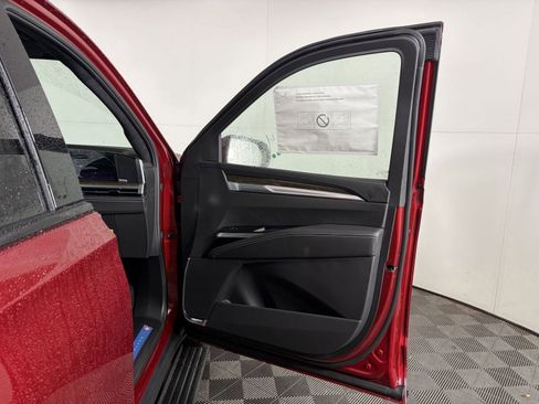 New 2026 Cadillac Escalade Platinum Sport w/ LPO, ONYX Package image 50