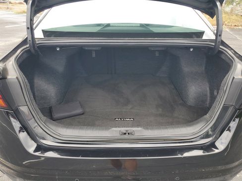 Used 2024 Nissan Altima 2.5 SV image 29