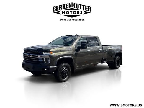 Used 2023 Chevrolet Silverado 3500 High Country AWD/4WD image 7