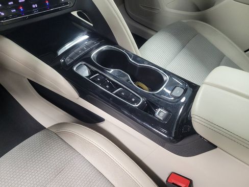 Used 2023 Buick Envision Preferred image 26