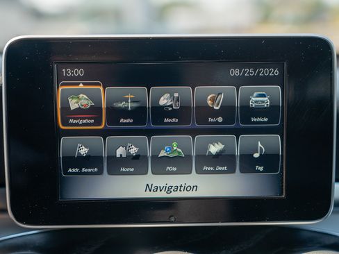 Used 2018 Mercedes-Benz GLC 300 4MATIC image 15